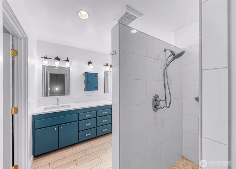 Property photo for 8120 Kitamat Way, Blaine photo 12