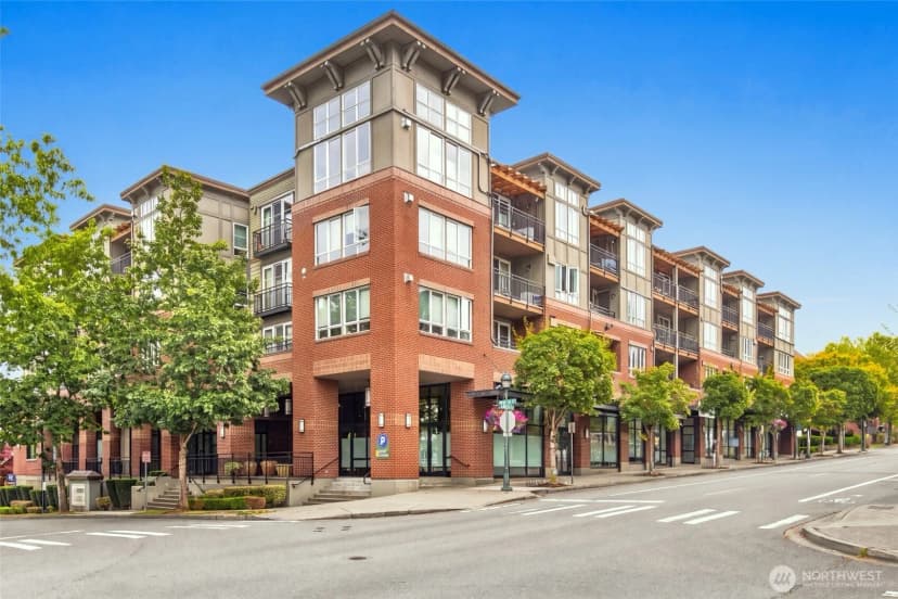 Property photo for 1880 25th Avenue Ne #312, Issaquah photo 2