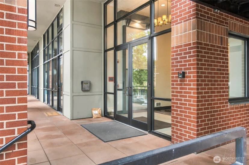Property photo for 1880 25th Avenue Ne #312, Issaquah photo 17