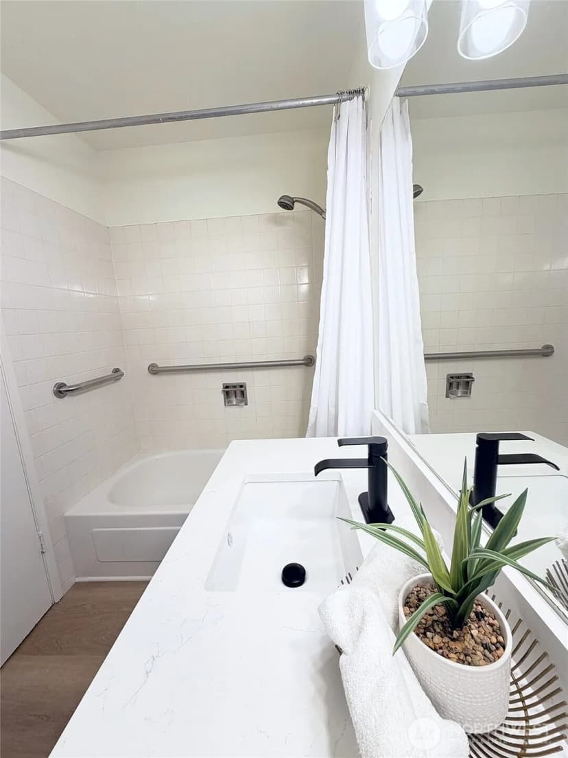 Property photo for 7021 Sand Point Way Ne #b310, Seattle photo 14