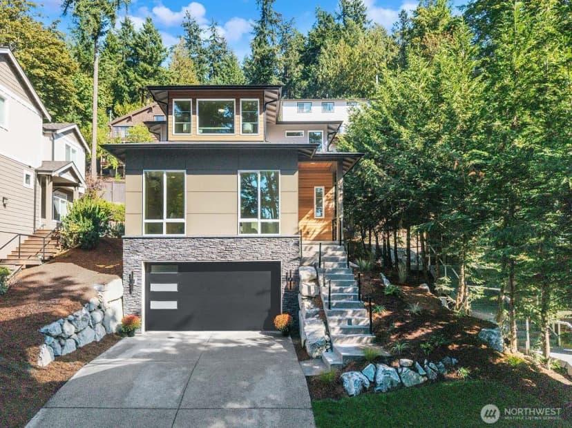Property photo for 1072 205th Avenue Ne, Sammamish