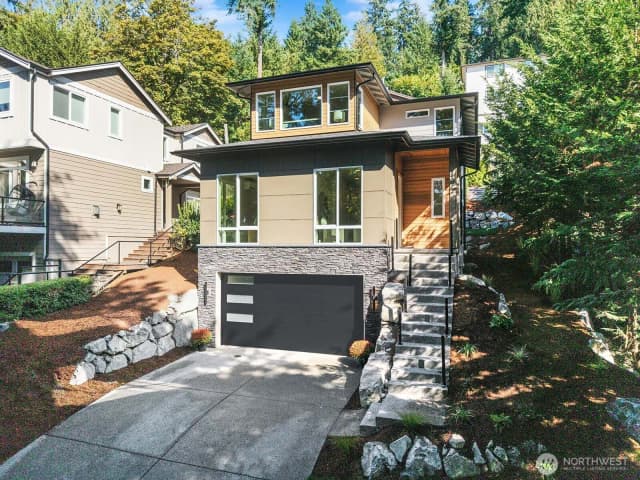 Property photo for 1072 205th Avenue Ne, Sammamish photo 2