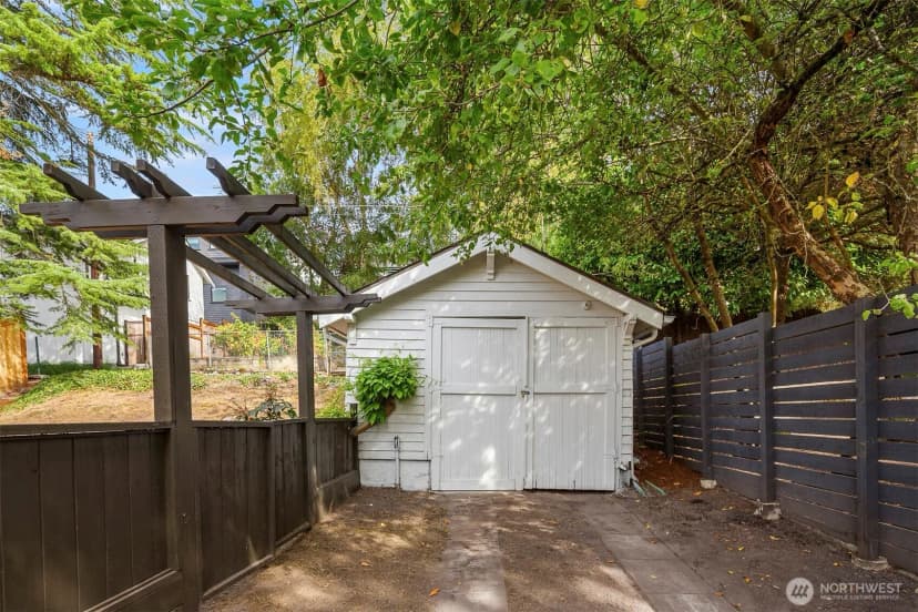 Property photo for 4426 Baker Avenue Nw, Seattle photo 38
