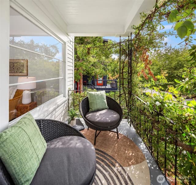 Property photo for 4426 Baker Avenue Nw, Seattle photo 5