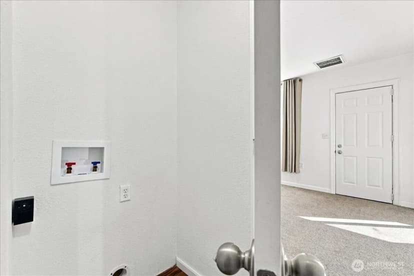 Property photo for 540 S Chelan Avenue, Wenatchee photo 24