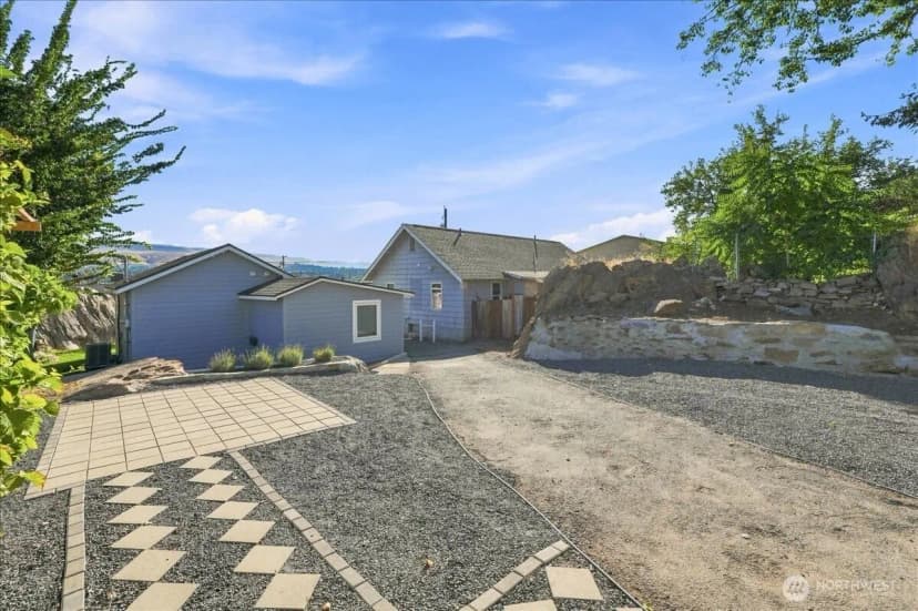 Property photo for 540 S Chelan Avenue, Wenatchee photo 3
