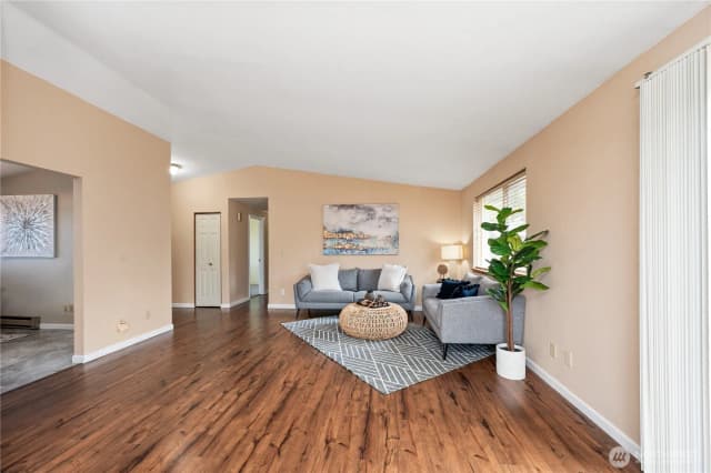 Property photo for 412 Eighth Street, Blaine photo 4