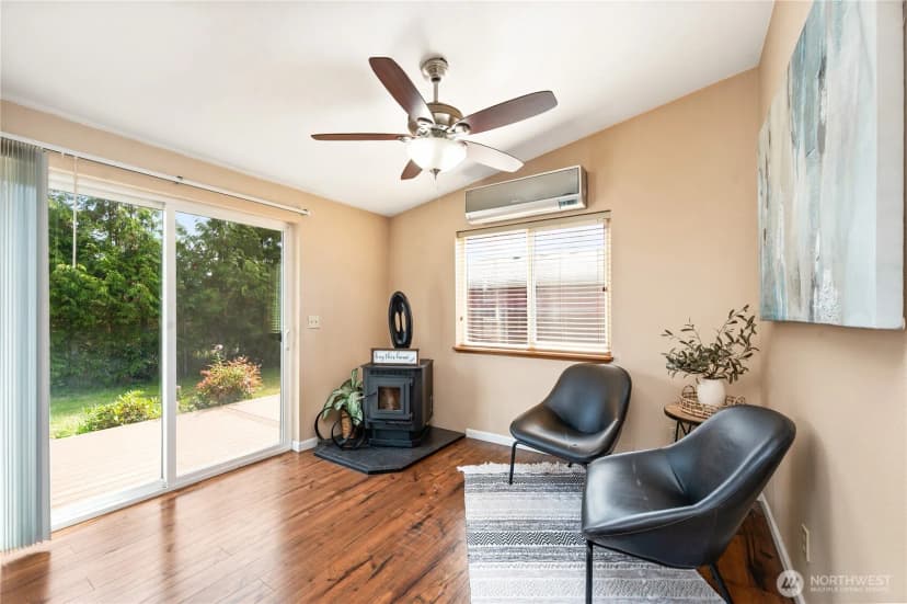 Property photo for 412 Eighth Street, Blaine photo 7