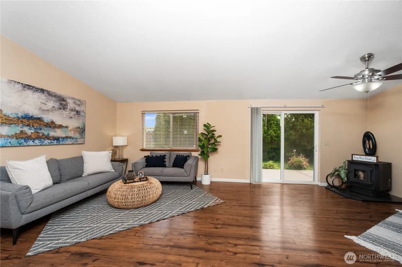 Property photo for 412 Eighth Street, Blaine photo 3