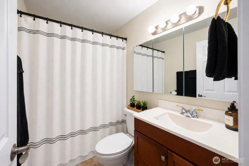 Property photo for 412 Eighth Street, Blaine photo 19