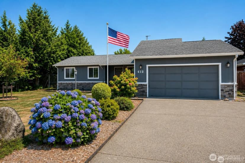Property photo for 412 Eighth Street, Blaine