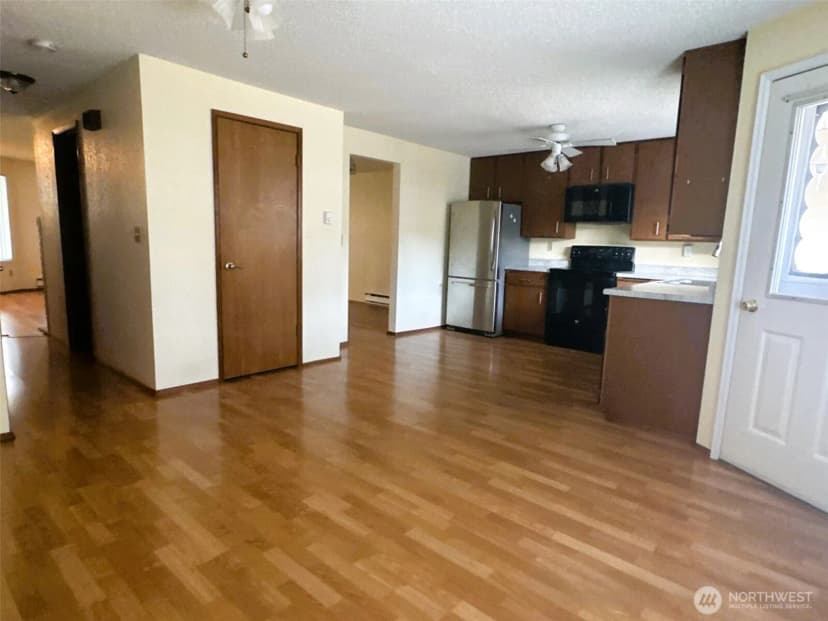 Property photo for 32711 1st Place S #235, Federal Way photo 6
