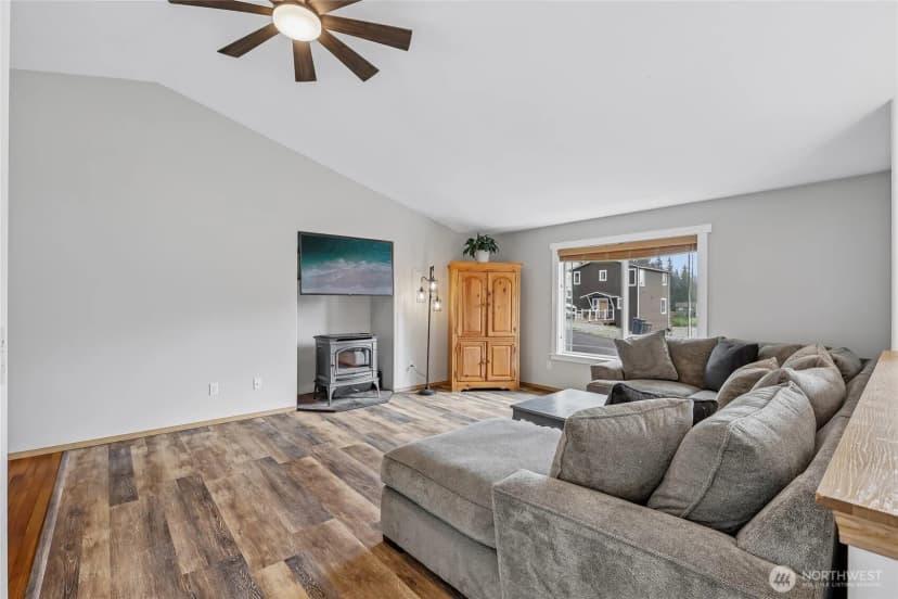 Property photo for 12130 Rainbow Drive, Arlington photo 6