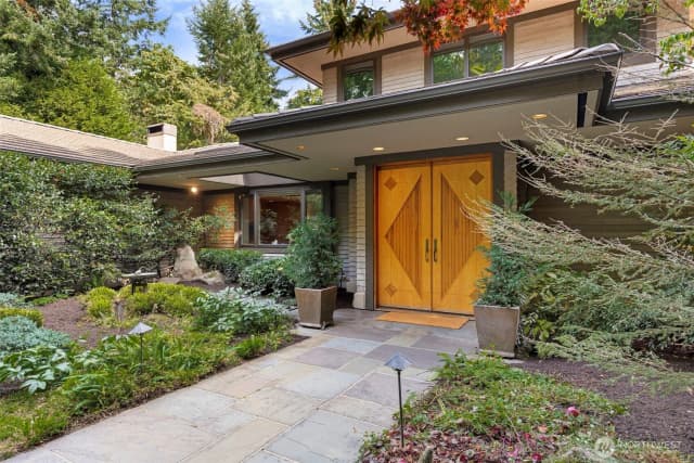 Property photo for 11044 Ne Boulder Place, Bainbridge Island photo 4