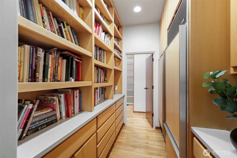 Property photo for 11044 Ne Boulder Place, Bainbridge Island photo 9