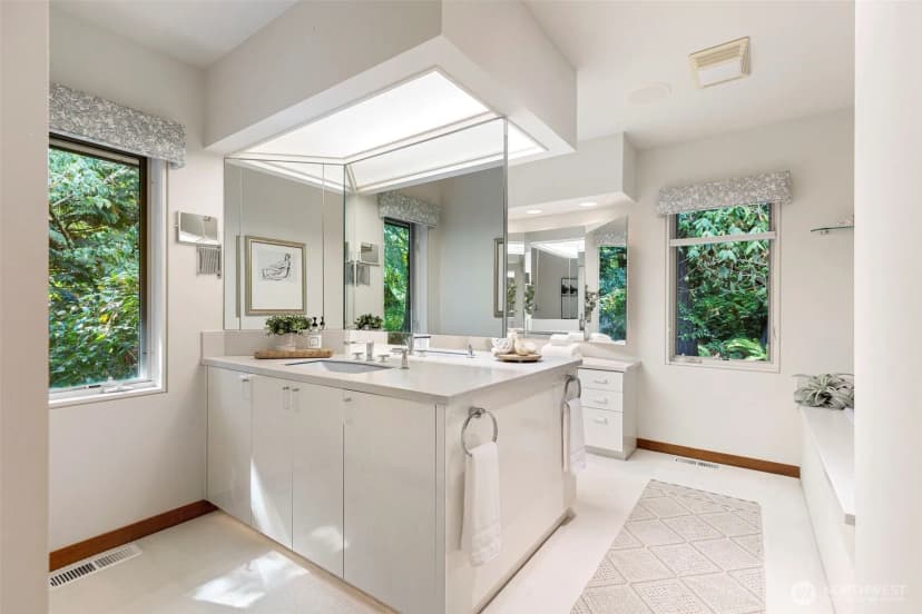 Property photo for 11044 Ne Boulder Place, Bainbridge Island photo 21