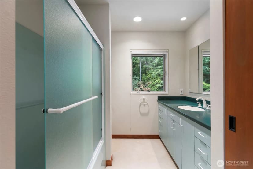Property photo for 11044 Ne Boulder Place, Bainbridge Island photo 28
