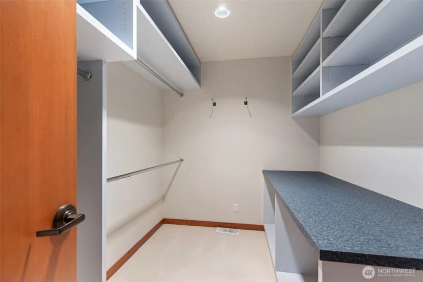 Property photo for 11044 Ne Boulder Place, Bainbridge Island photo 24