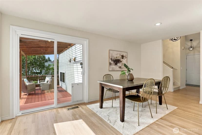 Property photo for 13109 Ne 137th Place, Kirkland photo 8