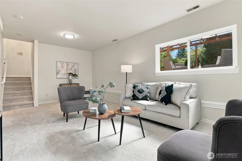 Property photo for 13109 Ne 137th Place, Kirkland photo 11