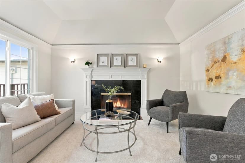 Property photo for 13109 Ne 137th Place, Kirkland photo 3