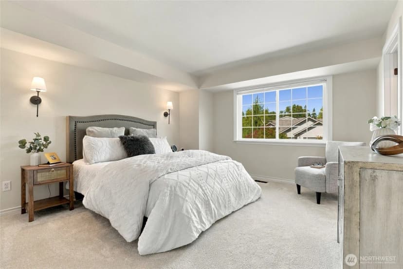 Property photo for 13109 Ne 137th Place, Kirkland photo 12