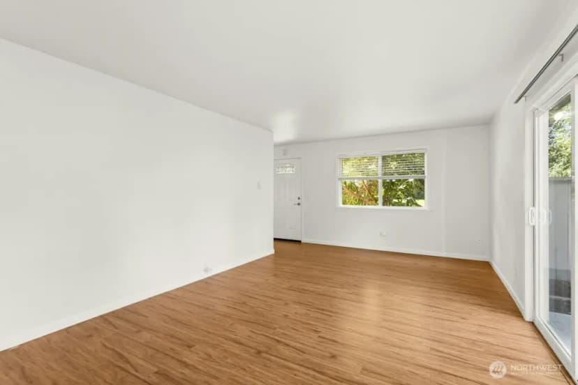 Property photo for 6111 N 16th Street #m-108, Tacoma photo 4