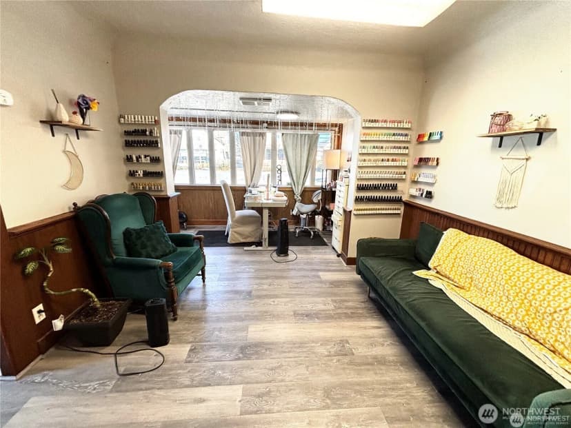 Property photo for 105 Maple Avenue, La Conner photo 8
