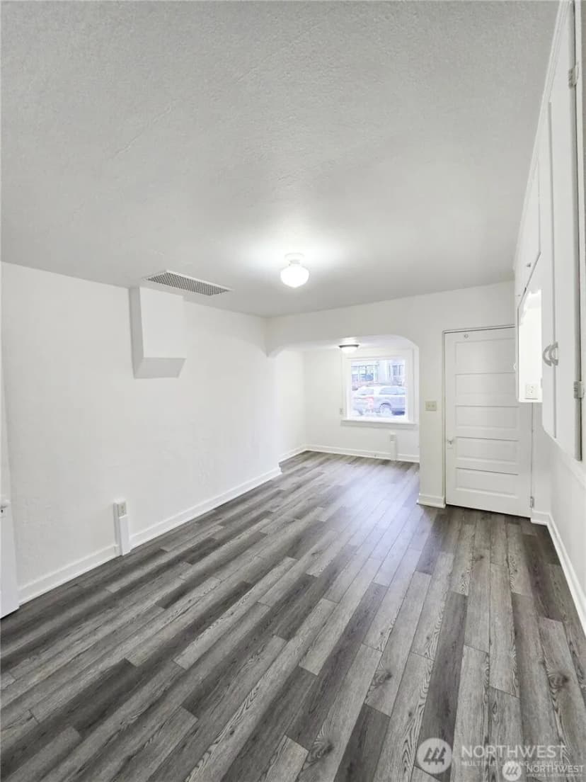 Property photo for 105 Maple Avenue, La Conner photo 3