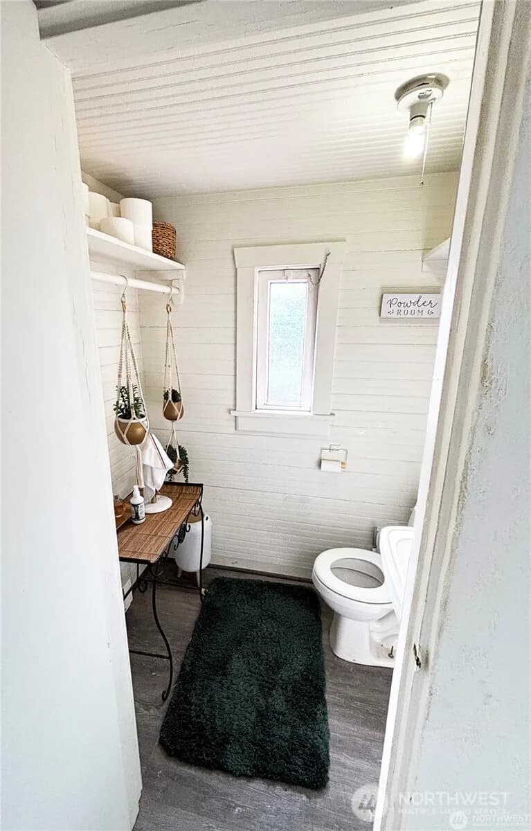 Property photo for 105 Maple Avenue, La Conner photo 11