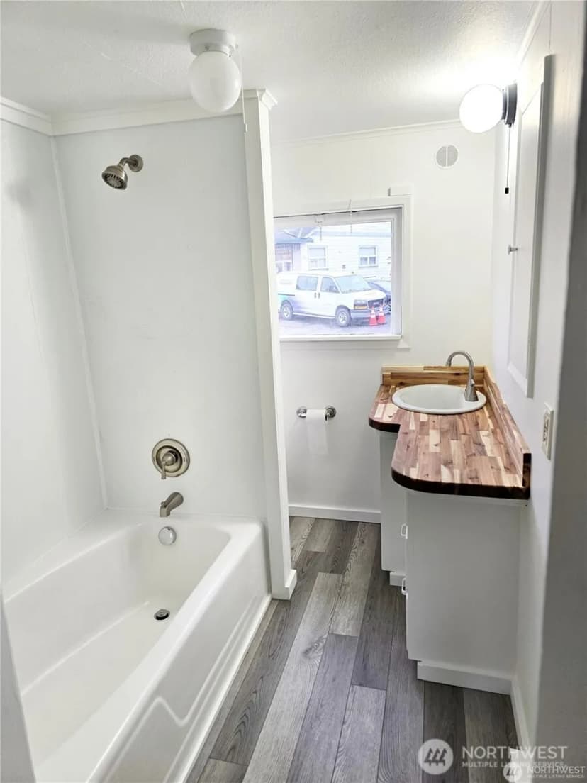Property photo for 105 Maple Avenue, La Conner photo 7
