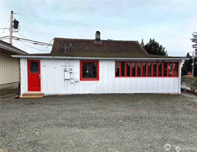 Property photo for 105 Maple Avenue, La Conner