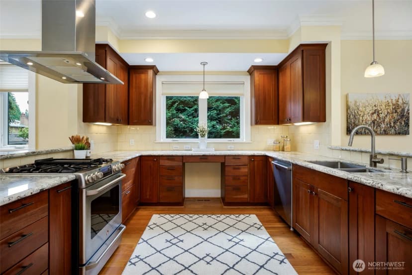 Property photo for 11715 4th Avenue Nw, Seattle photo 12