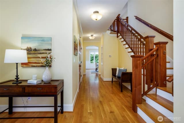 Property photo for 11715 4th Avenue Nw, Seattle photo 2