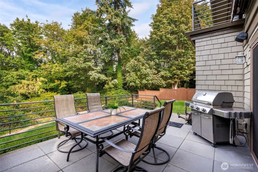 Property photo for 11715 4th Avenue Nw, Seattle photo 32