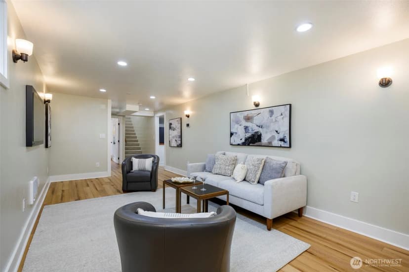 Property photo for 1011 Ne 103rd Street, Seattle photo 22
