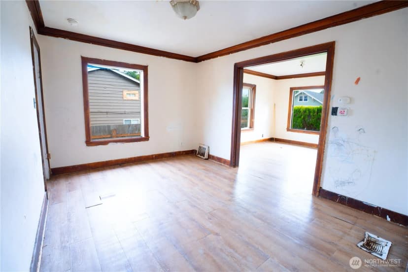 Property photo for 4210 S Holly Street, Seattle photo 6