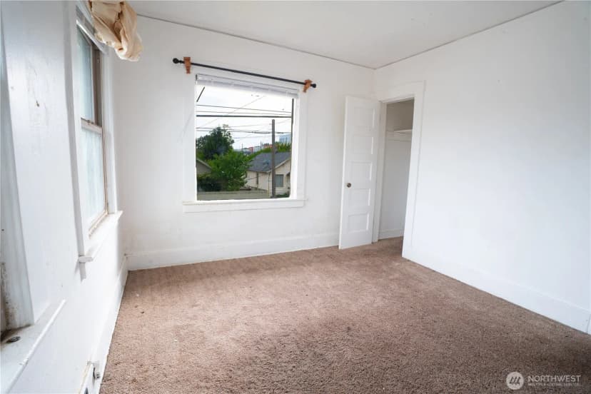Property photo for 4210 S Holly Street, Seattle photo 13