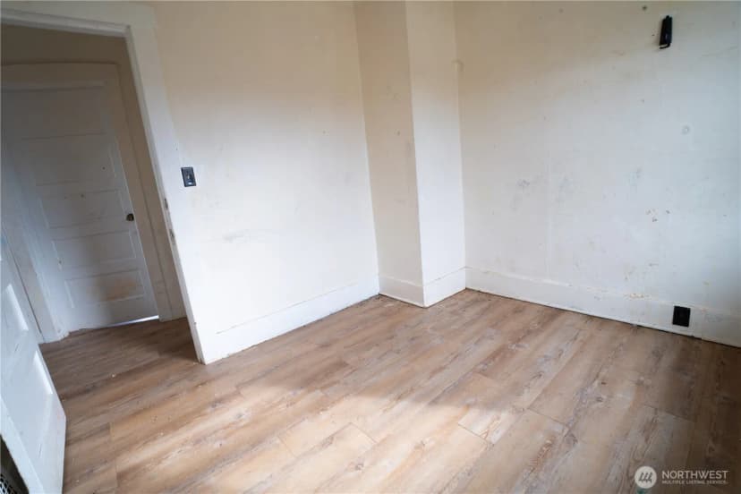 Property photo for 4210 S Holly Street, Seattle photo 11