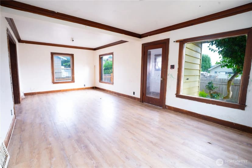 Property photo for 4210 S Holly Street, Seattle photo 3