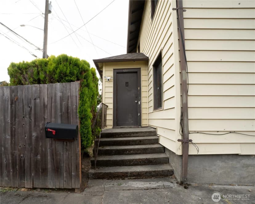 Property photo for 4210 S Holly Street, Seattle photo 22