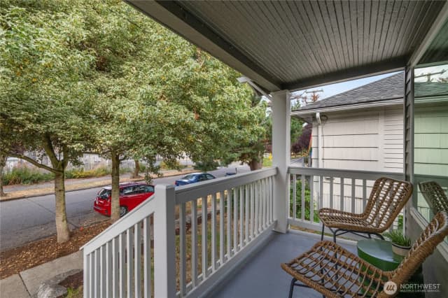 Property photo for 4512 6th Avenue Nw, Seattle photo 3