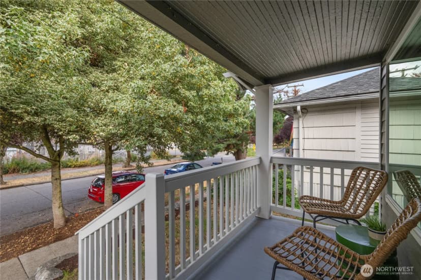 Property photo for 4512 6th Avenue Nw, Seattle photo 3
