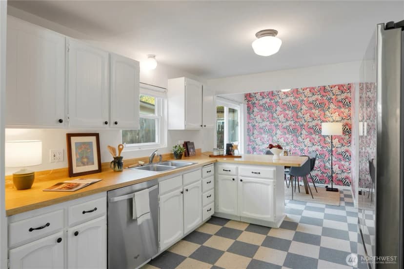 Property photo for 4512 6th Avenue Nw, Seattle photo 10