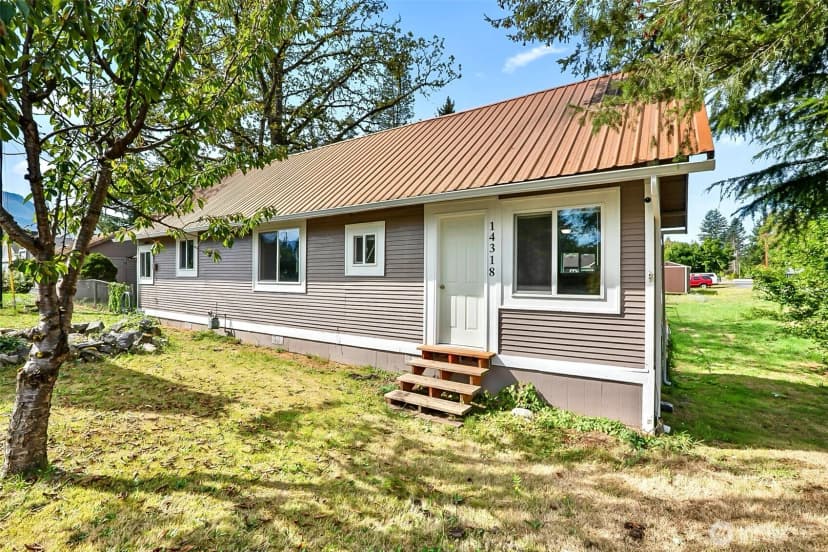 Property photo for 14318 368th Avenue Se, Sultan photo 2