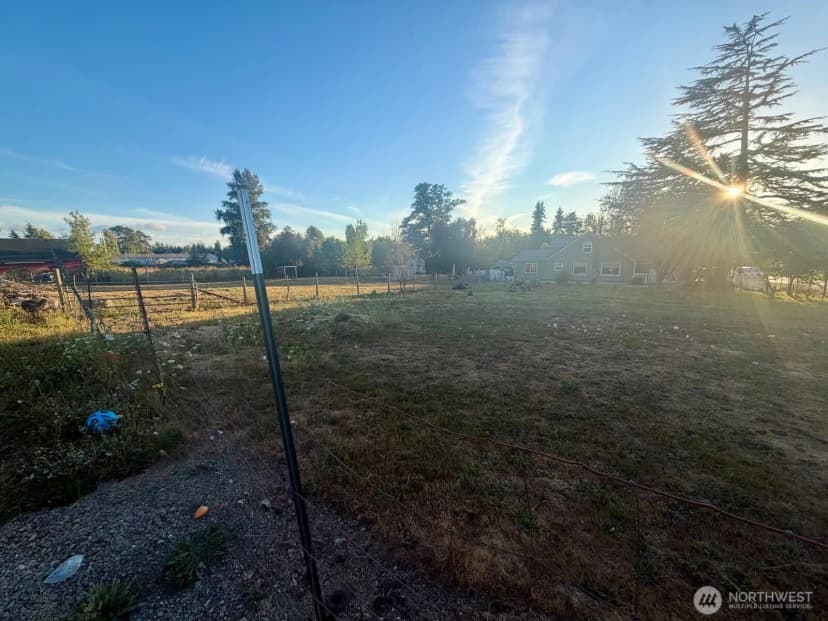 Property photo for 9302 Waller Road E, Tacoma photo 4
