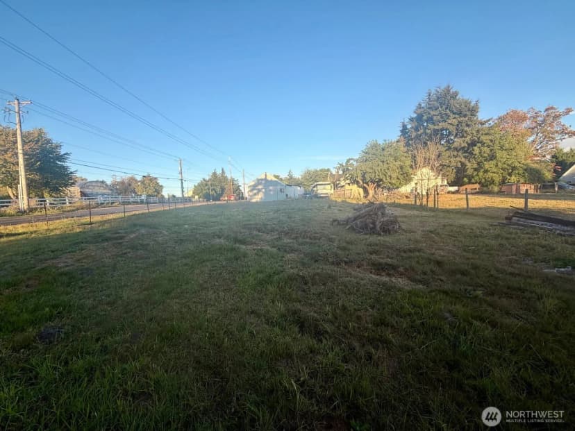 Property photo for 9302 Waller Road E, Tacoma photo 12