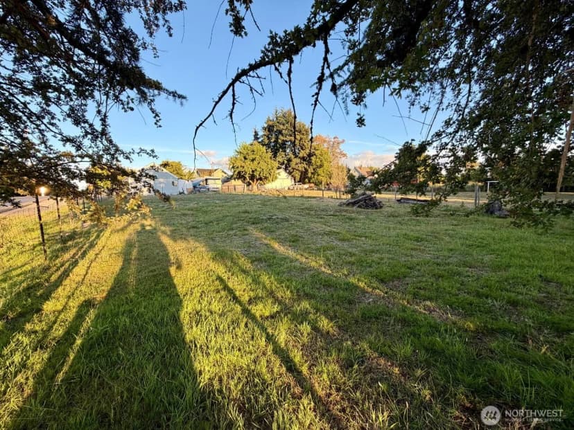 Property photo for 9302 Waller Road E, Tacoma photo 15
