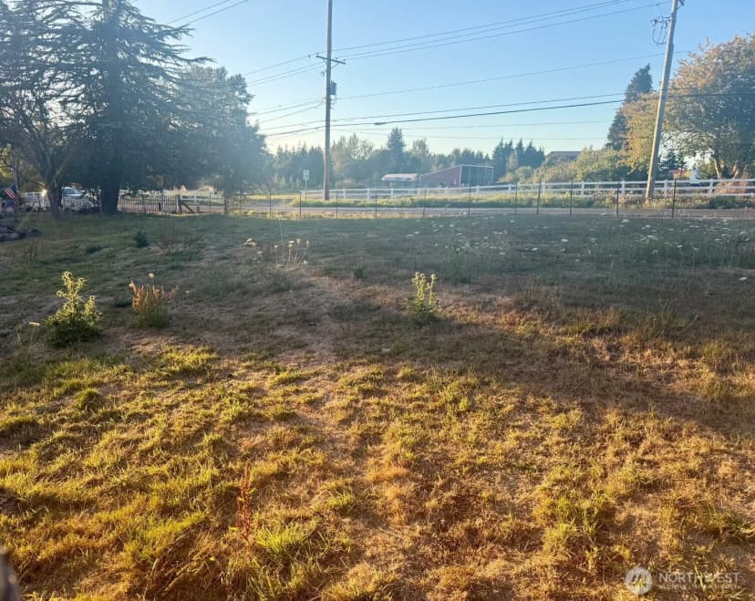 Property photo for 9302 Waller Road E, Tacoma photo 10