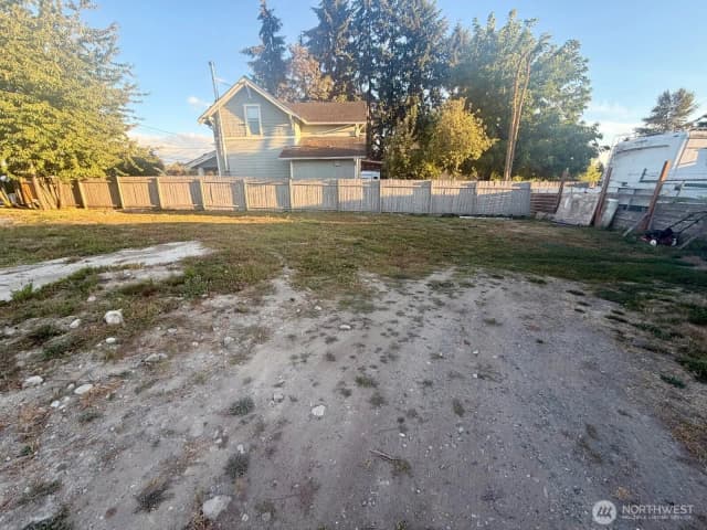 Property photo for 9302 Waller Road E, Tacoma photo 2
